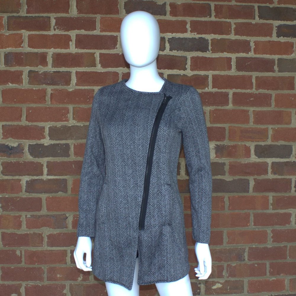 Banana Republic | Asymmetrical Zip Fleece Jacket | Black/Grey Herringbone | S/P